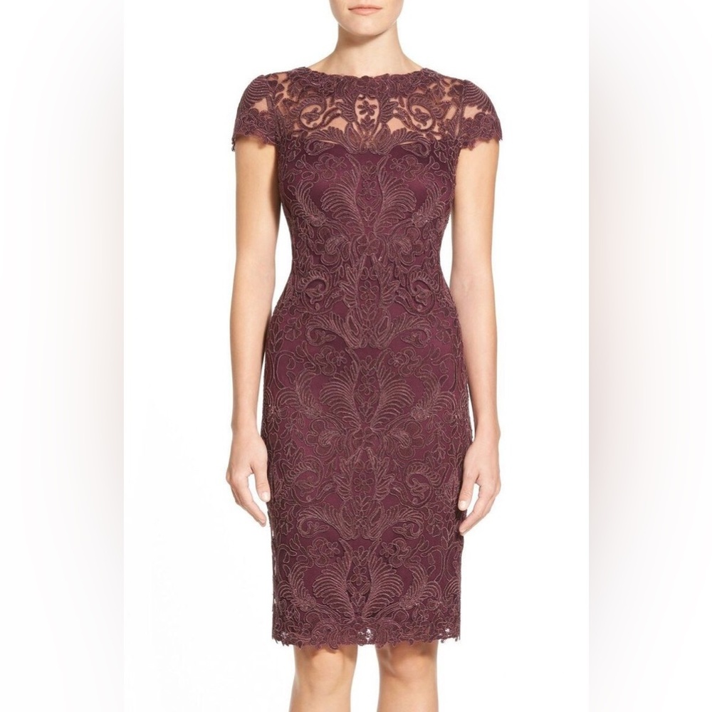 Tadashi Shoji Illusion Yoke Lace Sheath Dress in Blackberry size 4